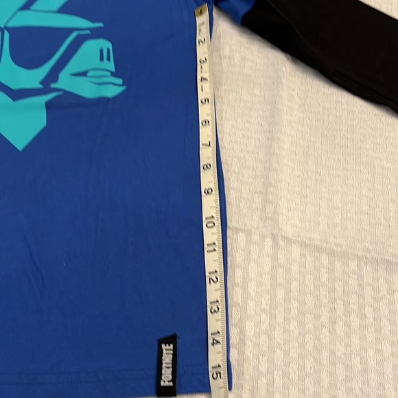 Fortnite & Roblox Long Sleeves Boys t-shirts. Blue is LG (10-12) & White Med. - Picture 10 of 15